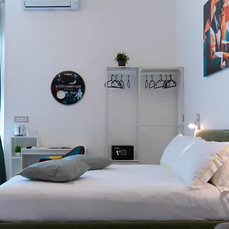 Notes In Corvetto By Wonderful Italy * ジェノヴァ