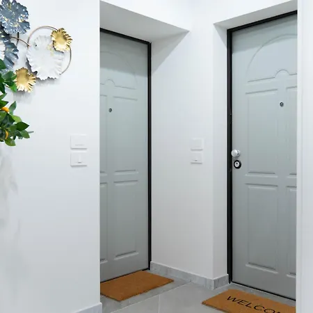 Notes In Corvetto By Wonderful Italy *